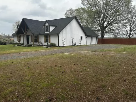 Exterior - 61 Oak Grove Rd, Austin, AR 72007 photo 4 of 13