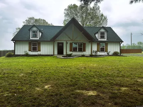 Exterior - 61 Oak Grove Rd, Austin, AR 72007 photo 2 of 13