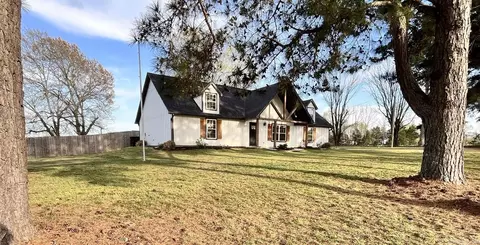 Exterior - 61 Oak Grove Rd, Austin, AR 72007 photo 3 of 13