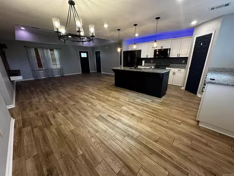 Living - 61 Oak Grove Rd, Austin, AR 72007 photo 4 of 5
