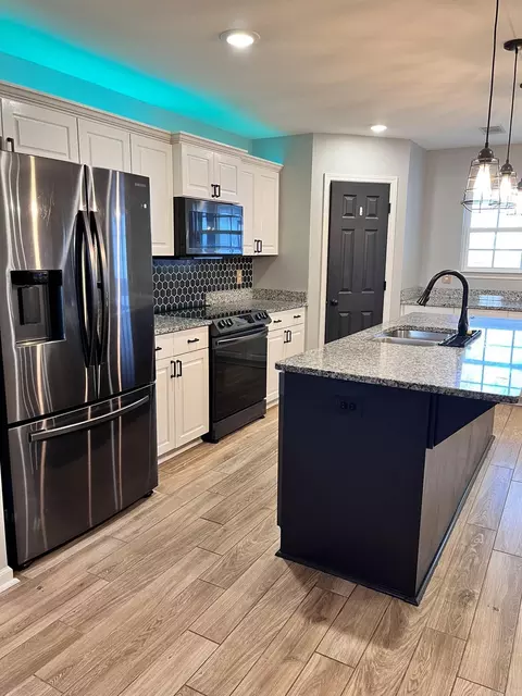 Kitchen - 61 Oak Grove Rd, Austin, AR 72007 photo 1 of 3