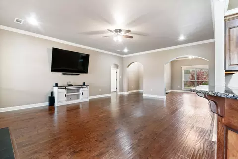 Living - 24 Colt Loop, Greenbrier, AR 72058 photo 4 of 5