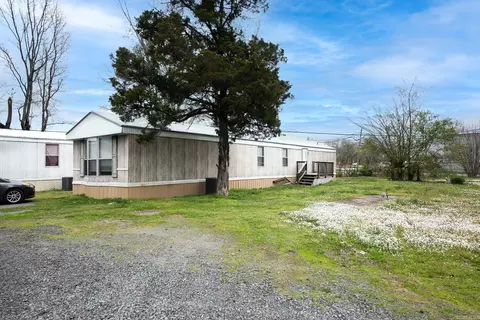 Exterior - 617 S 2nd St, Cabot, AR 72023 photo 11 of 22
