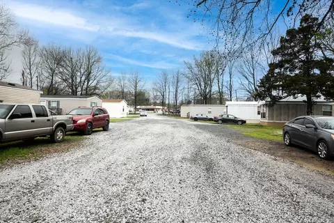 Exterior - 617 S 2nd St, Cabot, AR 72023 photo 3 of 22