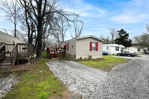 Exterior - 617 S 2nd St, Cabot, AR 72023 photo 7 of 22