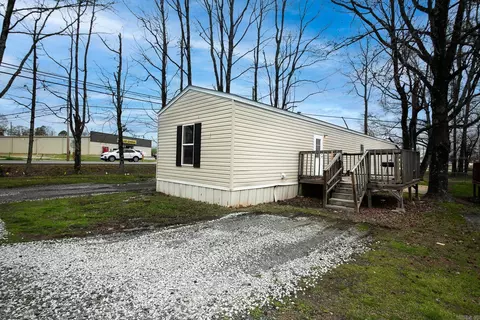 Exterior - 617 S 2nd St, Cabot, AR 72023 photo 6 of 22
