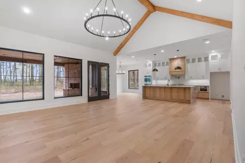 Kitchen - 7016 Hannah Ln, Benton, AR 72019 photo 2 of 11