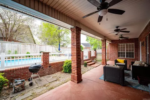 Exterior - 3645 Gresham Dr, Conway, AR 72034 photo 3 of 8