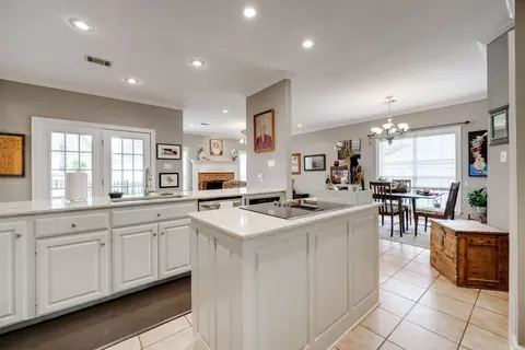 Kitchen - 3645 Gresham Dr, Conway, AR 72034 photo 5 of 6