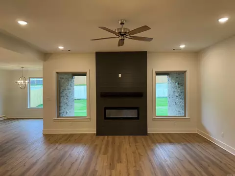 3012 Sue St, Benton, AR 72015 photo 4