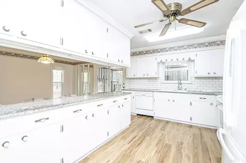 Kitchen - 1008 Hickory Dr, Bryant, AR 72019 photo 2 of 4
