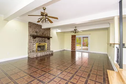Living - 1008 Hickory Dr, Bryant, AR 72019 photo 1 of 2