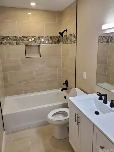 3701 W Lake Dr, Pine Bluff, AR 71603 photo 10