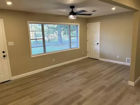 3701 W Lake Dr, Pine Bluff, AR 71603 photo 7