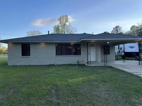 3701 W Lake Dr, Pine Bluff, AR 71603 photo 1