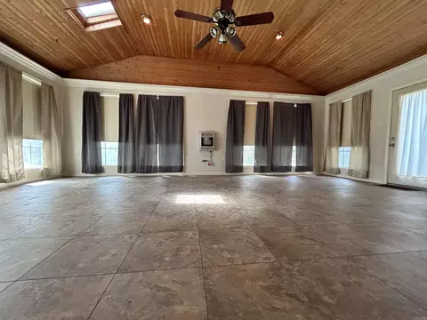 Entry Way - 10124 River Acres Rd, Scott, AR 72142 photo 2 of 2