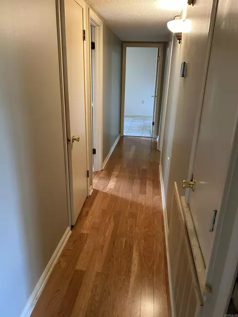 Entry Way - 10124 River Acres Rd, Scott, AR 72142 photo 1 of 2