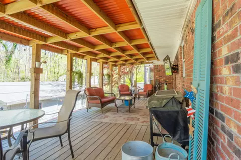 Exterior - 1529 Lenore Dr, Benton, AR 72019 photo 6 of 10