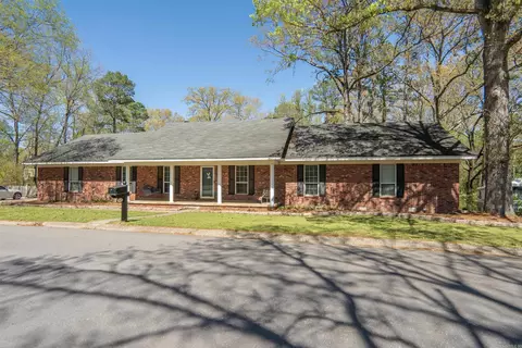 Exterior - 1529 Lenore Dr, Benton, AR 72019 photo 3 of 10