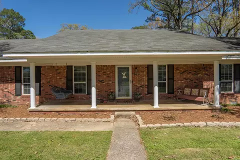 Exterior - 1529 Lenore Dr, Benton, AR 72019 photo 1 of 10