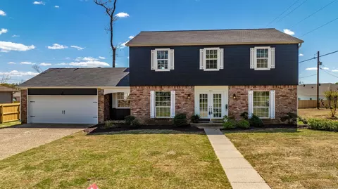 9913 Catskill Rd, Little Rock, AR 72227