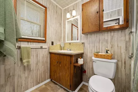 Bath - 107 Cricket Loop, Royal, AR 71968 photo 1 of 3