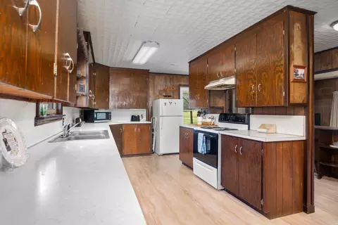 Kitchen - 107 Cricket Loop, Royal, AR 71968 photo 1 of 5