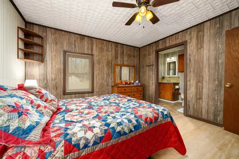 Bedroom - 107 Cricket Loop, Royal, AR 71968 photo 8 of 8