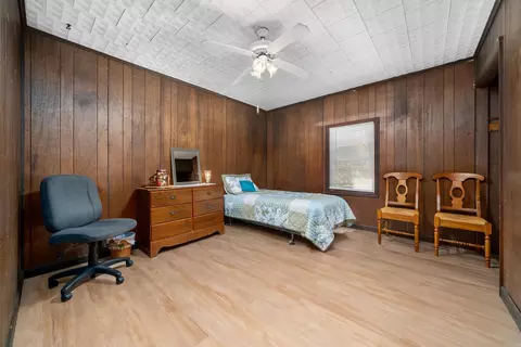 Bedroom - 107 Cricket Loop, Royal, AR 71968 photo 4 of 8