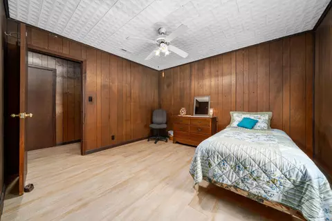 Bedroom - 107 Cricket Loop, Royal, AR 71968 photo 6 of 8