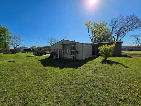 Exterior - 512 8th St, Marked Tree, AR 72365 photo 9 of 19