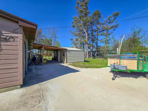 Exterior - 512 8th St, Marked Tree, AR 72365 photo 16 of 19