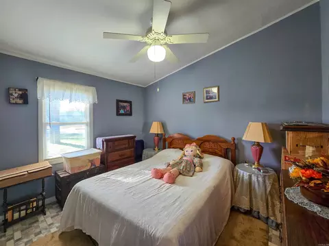 Bedroom - 512 8th St, Marked Tree, AR 72365 photo 5 of 6