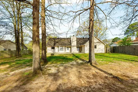 Exterior - 1004 Silktree Dr, Bryant, AR 72022 photo 6 of 10