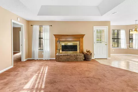 Living - 1004 Silktree Dr, Bryant, AR 72022 photo 3 of 6