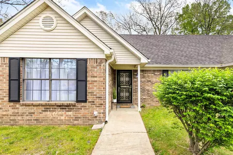 Exterior - 1004 Silktree Dr, Bryant, AR 72022 photo 9 of 10