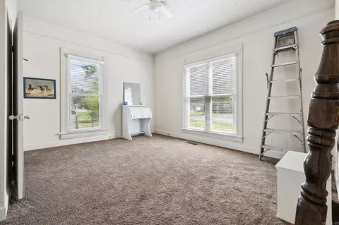 Bedroom - 306 E 3rd St, Lonoke, AR 72086 photo 9 of 9