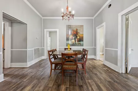 Dining - 306 E 3rd St, Lonoke, AR 72086 photo 1 of 2