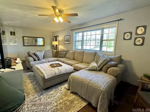 Living - 7663 Midway Rd, Malvern, AR 72104 photo 1 of 5
