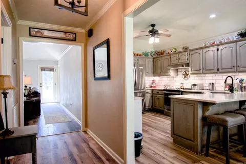 Entry Way - 165 Pinewood Ln, Beebe, AR 72012 photo 2 of 2