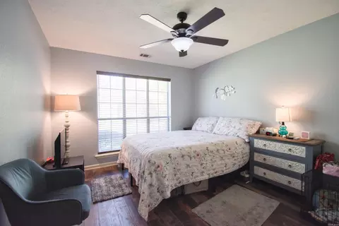 Bedroom - 165 Pinewood Ln, Beebe, AR 72012 photo 2 of 2