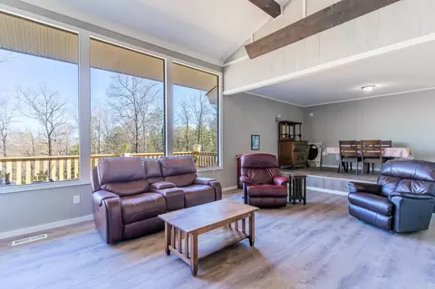 Living - 1051 Toadpole Ln, Sidney, AR 72577 photo 3 of 5