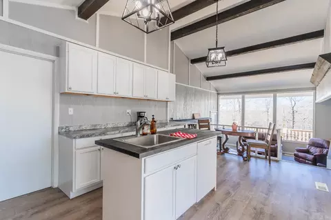Kitchen - 1051 Toadpole Ln, Sidney, AR 72577 photo 3 of 5