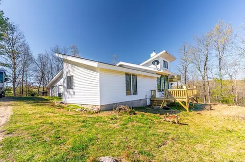 Exterior - 1051 Toadpole Ln, Sidney, AR 72577 photo 4 of 12