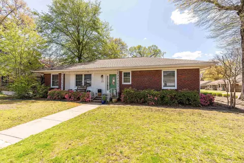 709 W Center Ave, Searcy, AR 72143