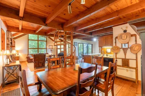 Dining - 675 Lakefront Rd, Quitman, AR 72131 photo 2 of 4