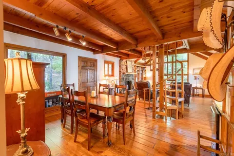 Dining - 675 Lakefront Rd, Quitman, AR 72131 photo 1 of 4