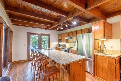 Kitchen - 675 Lakefront Rd, Quitman, AR 72131 photo 2 of 5
