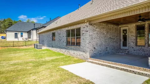 Exterior - 1675 Dolphin, Conway, AR 72034 photo 4 of 9