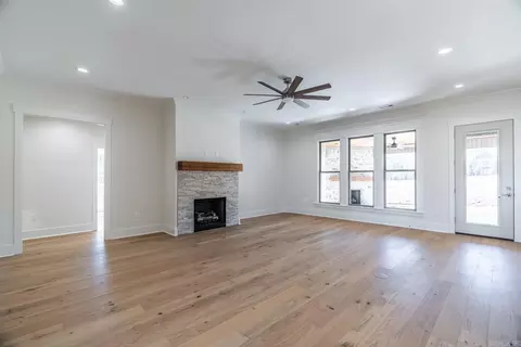 Living - 1675 Dolphin, Conway, AR 72034 photo 1 of 2